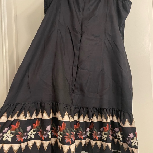 NWT Olivia Mark sundress with cutout sides and adjustable straps! Size XL - Picture 3 of 4